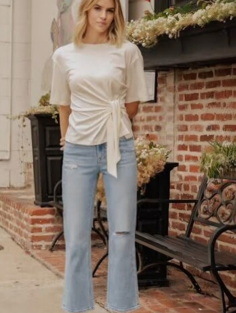Light Wash Straight Leg Womens Jeans - Classic Blue